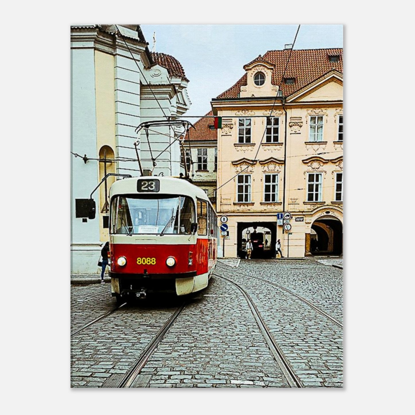 d5884c81-fdb0-4f3b-85e4-1921e49a7ff3